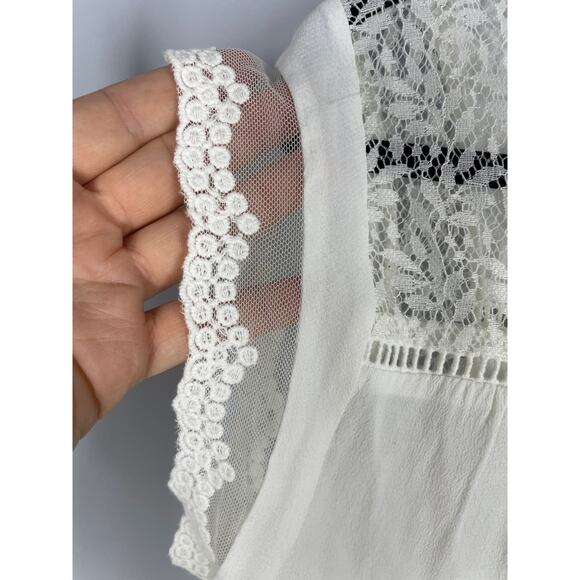Daniel Rainn, Size Small, White Crochet Blouse, Boho, Illusion Neckline, Lace - Picture 6 of 7